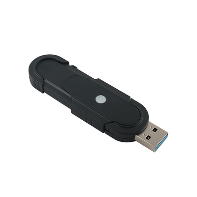 플러그 앤 플레이 기능이 있는 컴팩트 블랙 USB 플래시 드라이브