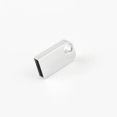 구멍이 있는 미니 USB 플래시 드라이브는 열쇠 고리를 넣을 수 있습니다. 금속 USB 플래시 드라이브는 레이저 로고를 사용자 정의할 수 있습니다.