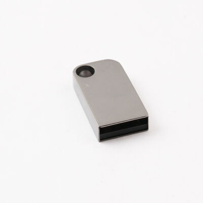 구멍이 있는 미니 USB 플래시 드라이브는 열쇠 고리를 넣을 수 있습니다. 금속 USB 플래시 드라이브는 레이저 로고를 사용자 정의할 수 있습니다.