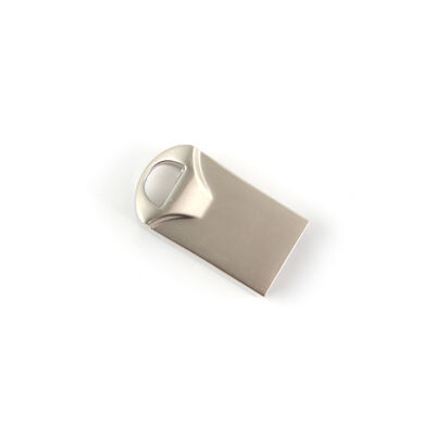 반짝이는 금속 USB 플래시 드라이브가 포함된 은색 빠른 데이터 전송 속도 안전한 데이터 저장에 적합한 내구성 있는 금속 케이스
