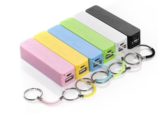 광고 방식 경품 플라스틱 파워 뱅크 2600MAH 3000MAH 18650 가득 찬 배터리