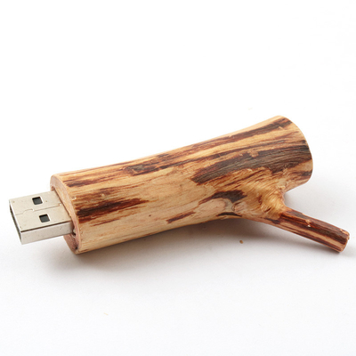 트리 루트는 나무로 된 USB 플래쉬 드라이브 256GB 엠보싱 로고를 형성합니다